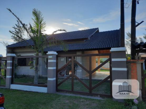 Casa na praia de Atlântida Sul