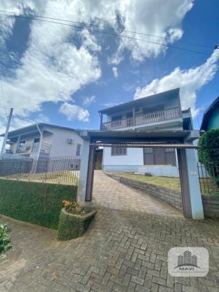 Casa de 2 andares no Bairro Bom Jardim