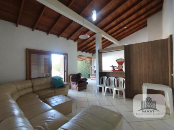 Casa de alto padrão no Bairro Jardim do Alto, 405m²
