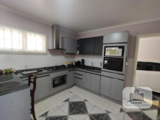 Casa de 2 andares no Bairro Cidade Nova