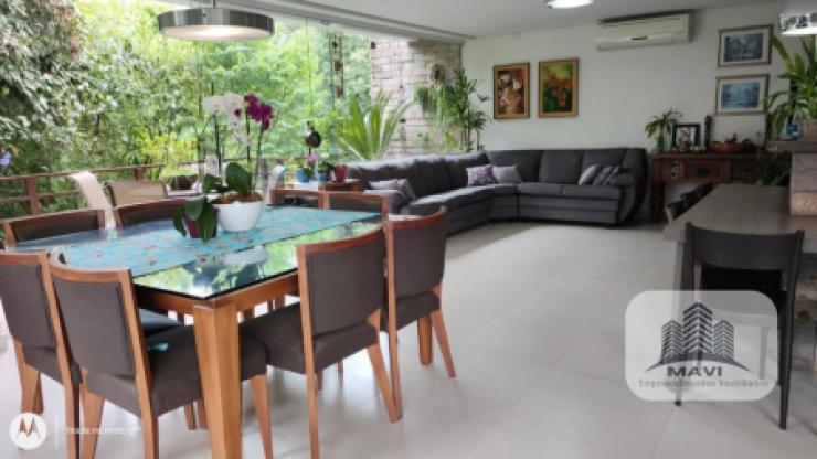 Casa moderna no Bairro Concórdia