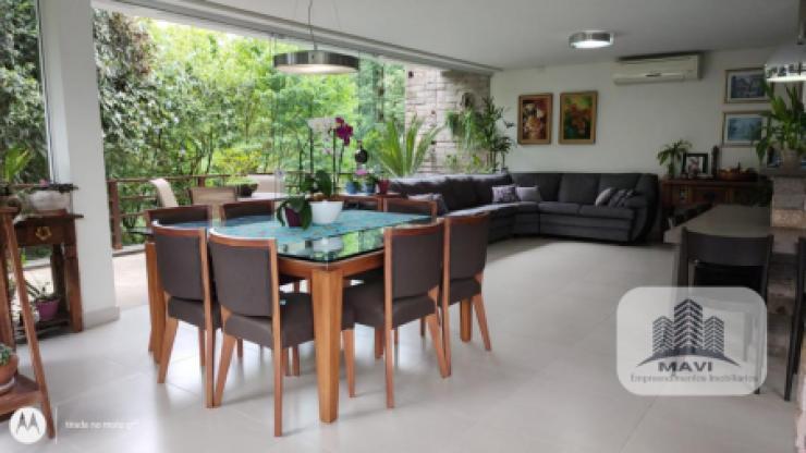 Casa moderna no Bairro Concórdia