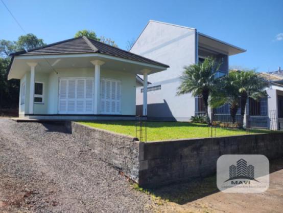 Casa Branca no Bairro Concórdia