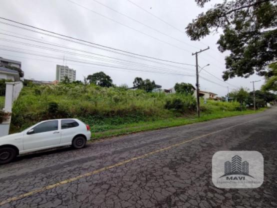 Terreno de Esquina no Bairro Centro