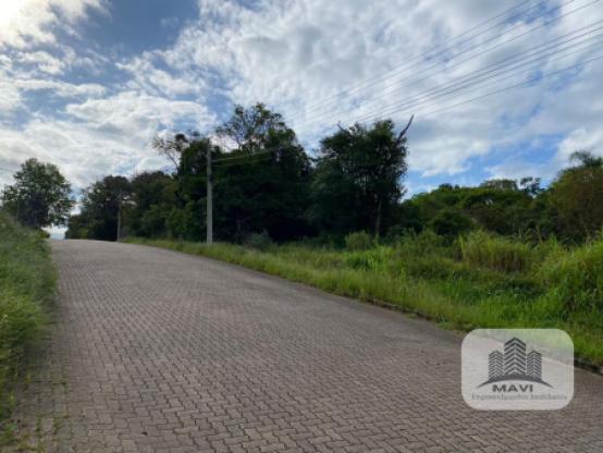 Terreno de esquina na Av. Castro Alves