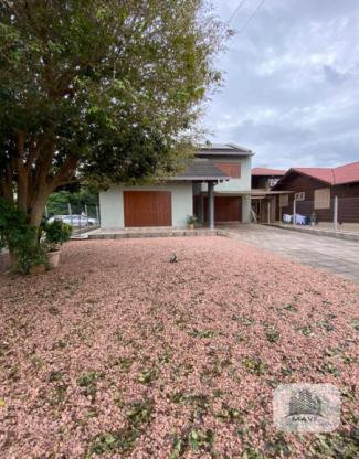 Casa a venda no Bairro Farroupilha, 416m²