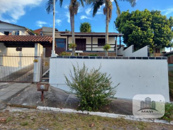 Casa no Bairro Encosta do Sol, 300m²