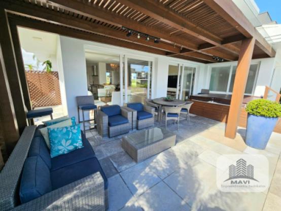 Casa a venda em Xangri-lá,