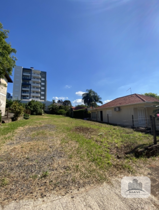Terreno de 607m² no bairro Farroupilha