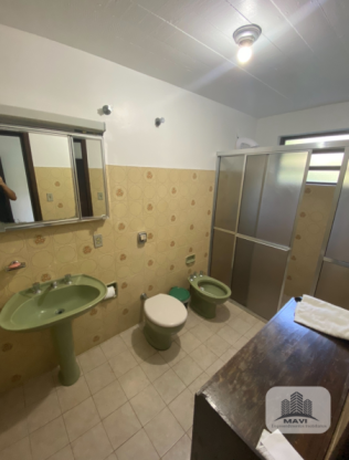 Casa no bairro Vista Alegre, 1.180m²