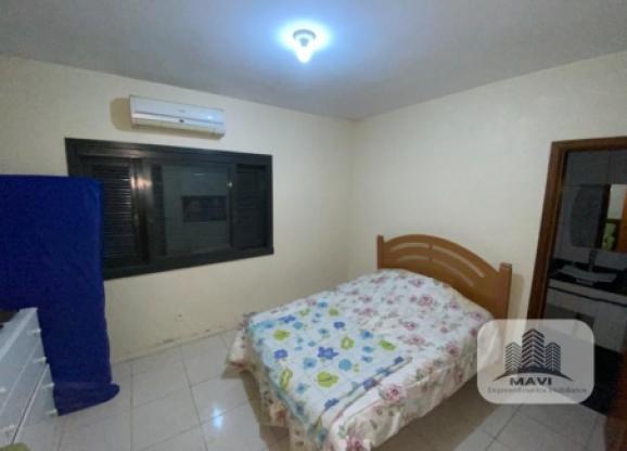 Casa a venda no Bairro Jardim Panorâmico, 411m²