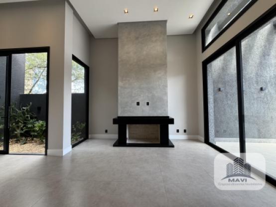 Casa a venda em Xangri-lá, 80m do mar