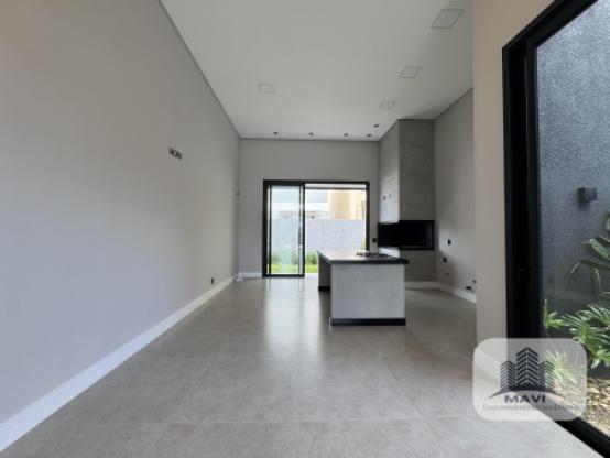 Casa a venda em Xangri-lá, 80m do mar