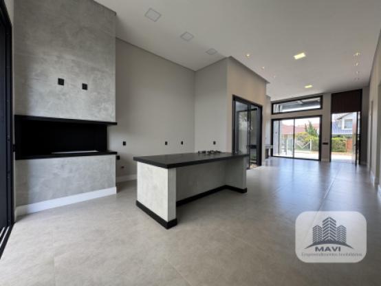 Casa a venda em Xangri-lá, 80m do mar