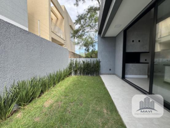 Casa a venda em Xangri-lá, 80m do mar