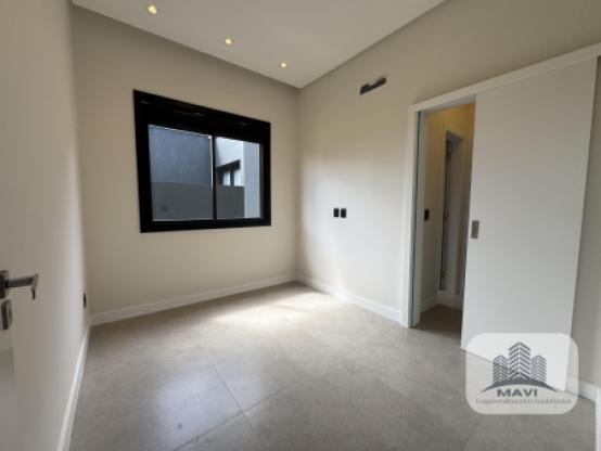 Casa a venda em Xangri-lá, 80m do mar