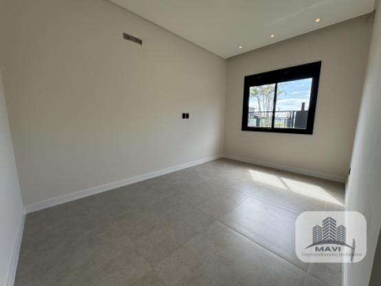 Casa a venda em Xangri-lá, 80m do mar