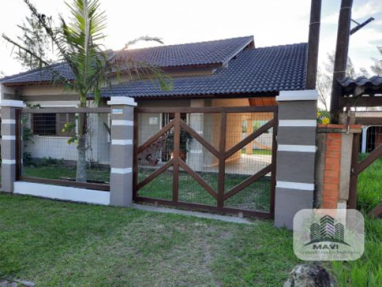 Casa na praia de Atlântida Sul