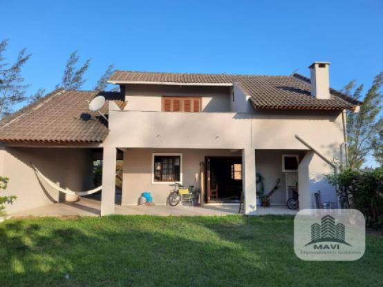 Casa na praia de Atlântida Sul