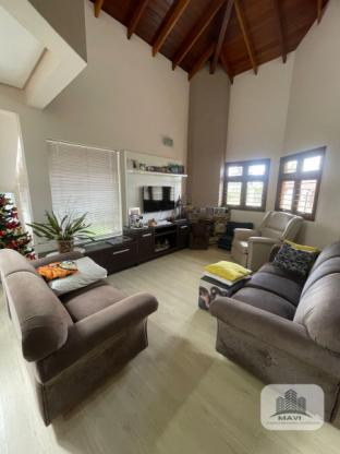 Casa de Alto Padrão no Bairro Jardim Panorâmico