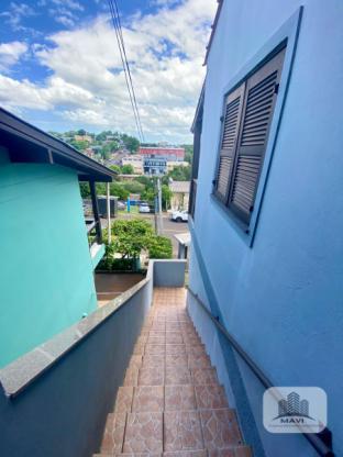 Casa de 2 andares no Bairro Bom Jardim