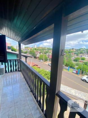 Casa de 2 andares no Bairro Bom Jardim