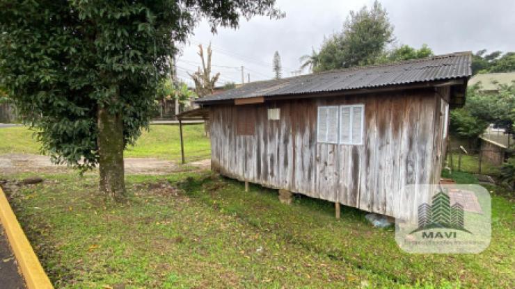 Terreno de esquina a venda em Ivoti, 323m²