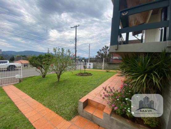 Casa mista a venda no Bairro São José, 405m²