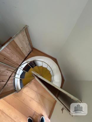 Edifício Comercial e Residencial Boubon, Duplex a venda 