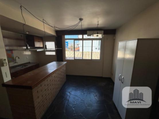 Edifício Comercial e Residencial Boubon, Duplex a venda 