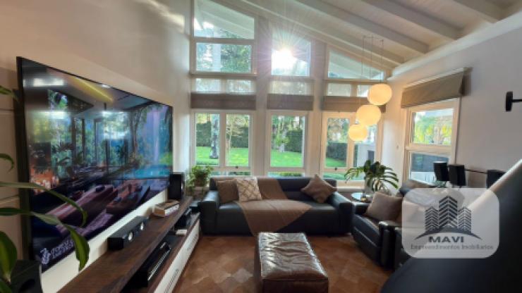 Casa de alto padrão a venda em Ivoti, 2.227m²