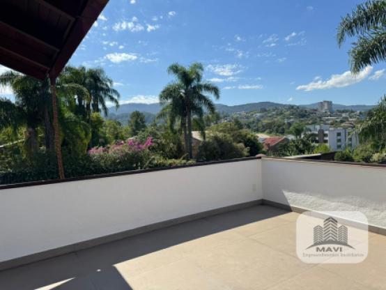 Casa de alto padrão a venda em Dois Irmãos, 1.440m²