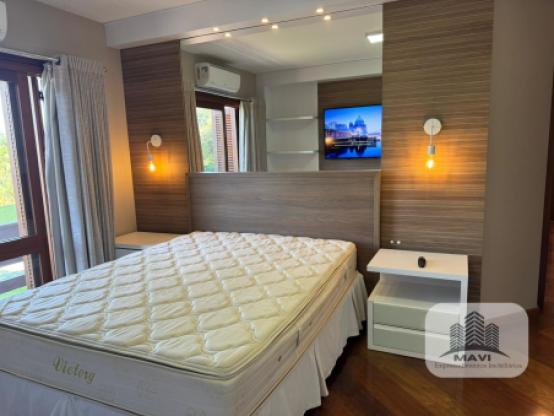 Casa de alto padrão a venda em Dois Irmãos, 1.440m²