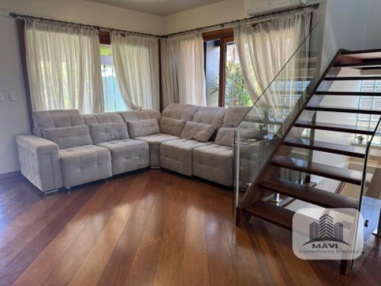 Casa de alto padrão a venda em Dois Irmãos, 1.440m²