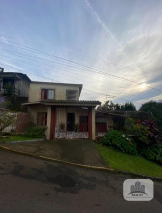 Casa de Esquina no Bairro Morada do Sol, 420m²